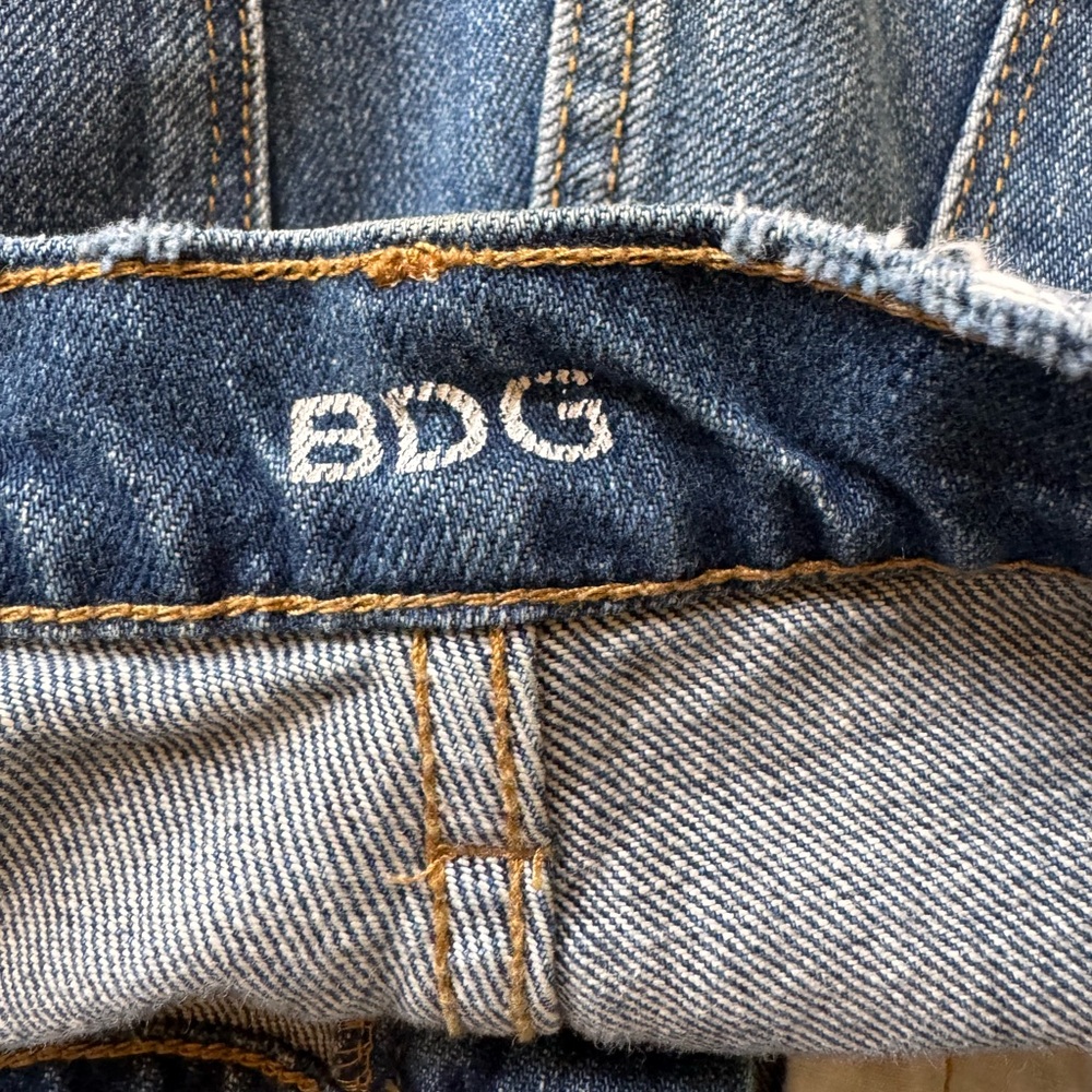 BDG Urban Outfitters High Rise Ankle Kicker Distressed Blue Jeans Size 24 - Picture 9 of 16